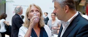 Nordrhein-Westfalens Ministerpräsidentin Hannelore Kraft und Berlins Regierender Bürgermeister Klaus Wowereit (beide SPD) beim NRW-Sommerfest 2011.