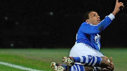 Flehen erhört. Die Entscheidung ob Schalkes Joel Matip gesperrt wird, ist vertagt.