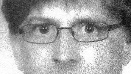 Die Polizei sucht diesen mutmaßlichen Betrüger.