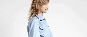 Nicht allein. Das Kleid gehört zur neuen Linie SchmidtTakahashi-Duplikat - es ist nachproduzierbar.