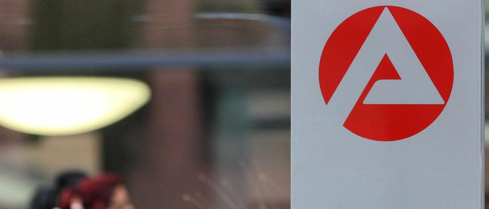 Die Agentur für Arbeit legt ihren Monatsbericht für Januar 2012 vor. 
