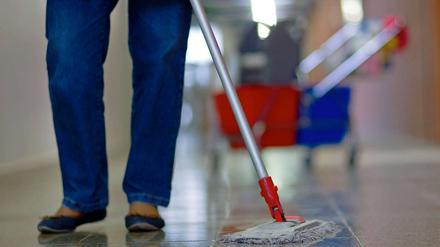 Keine klare Aussage aus Berlin zum Thema Einführung eines gesetzlichen Mindestlohns für alle Branchen.