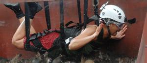 Ein Tauchgang mit Ratten stand für Jazzy bei der Dschungelprüfung an. 