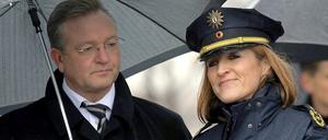 Schirmherr. Die Chemie zwischen Innensenator Henkel und der amtierenden Polizeichefin Koppers scheint zu stimmen.