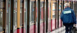 Die S-Bahn hat Schwierigkeiten, die bestehenden Strecken zu bedienen. Nichtsdestotrotz werden fleißig Zukunftspläne geschmiedet.