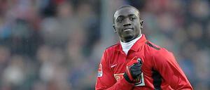 Nun schlägt das Herz für Newcastle. Demba Cissé.