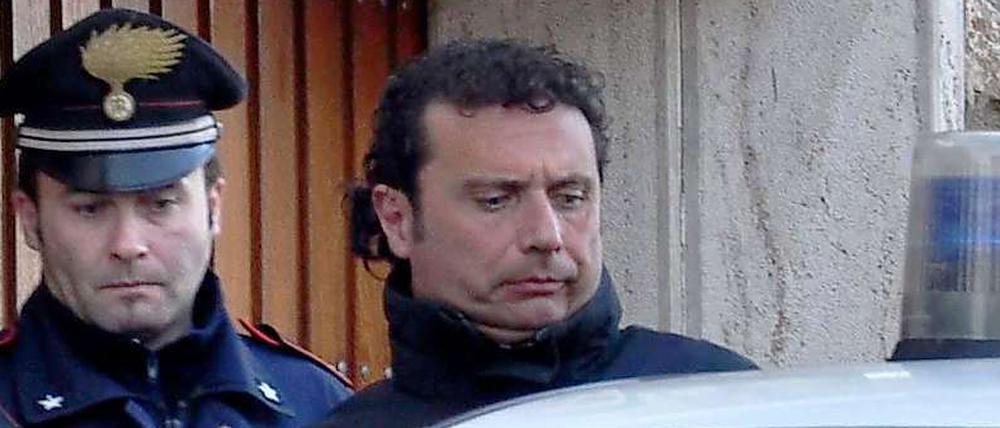 Francesco Schettino, Kapitän der "Costa Concordia", wurde in Haft genommen.