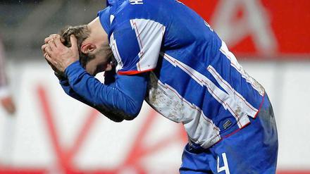 Innenverteidiger Roman Hubnik hatte die beste Tormöglichkeit für Hertha BSC gegen den 1. FC Nürnberg, scheiterte mit einem Kopfball aber am Pfosten.