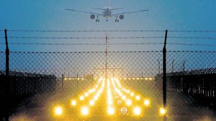 Lauter Streit. Das Lärmproblem am neuen Flughafen in Schönefeld ist nicht nur nach Ansicht vieler Anwohner ungelöst.