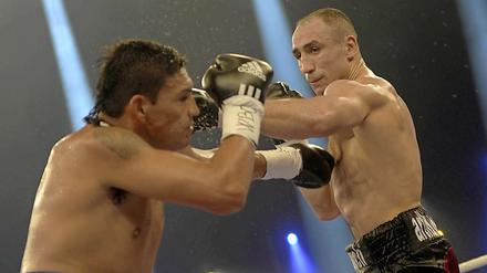 Box-Profi Arthur Abraham schickte seinen Gegner Pablo Farias in der fünften Runde zu Boden. 