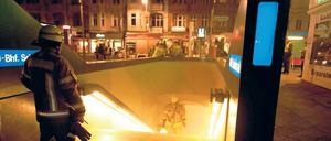 Die Berliner Feuerwehr musste am Freitag zum U-Bahnhof Schlossstraße ausrücken. 