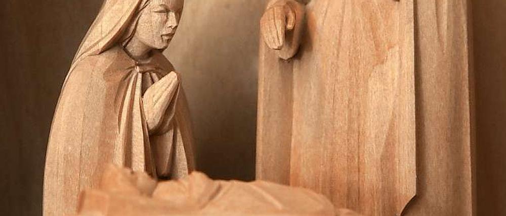 Die Geburt Christi. Schnitzarbeit aus dem erzgebirgischen Stützengrün.