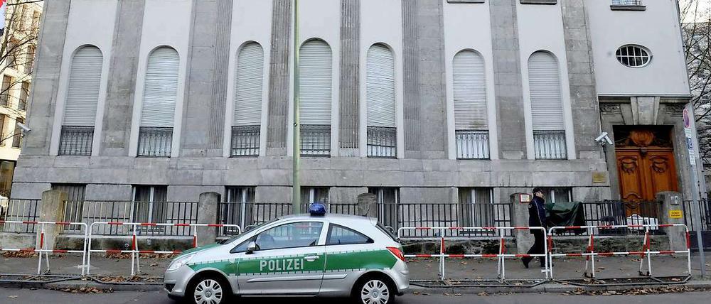 Syrische Botschaft in Berlin: Nach dem Überfall auf den Grünen-Bezirkspolitiker hat das Auswärtige Amt den syrischen Botschafter zum Gespräch gebeten. 