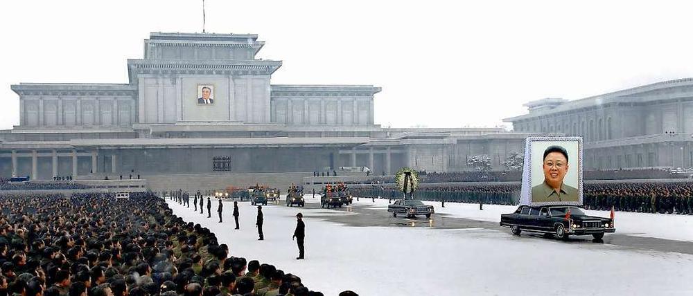 Trauerzeremonie für Kim Jong Il: Gespenstische Inszenierung in Pjöngjang. 