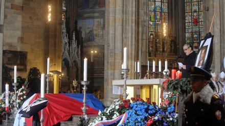Der ehemalige tschechische Präsident Vaclav Havel erhielt am Freitag in Prag das letzte Geleit. Unter den Gästen waren viele Staatschefs und Spitzenpolitiker aus der ganzen Welt.
