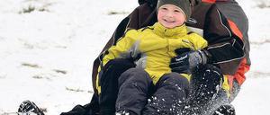 Gemeinsam im Freien. Zeit sollen Eltern für sie haben, wünschen sich Kinder. Foto: ddp