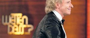 Ein Stück Fernsehgeschichte. Über 24 Jahre nach seiner ersten Moderation im Jahr 1987 (rechts o.) verlässt Thomas Gottschalk „Wetten, dass..?“ für immer. Auslöser war 2010 der schwere Unfall des Wettkandidaten Samuel Koch (rechts u.). Fotos: dapd, dpa, ZDF