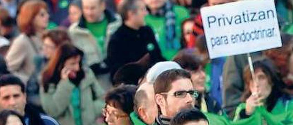 Grün ist die Hoffnung. Studierende und Schüler protestierten in Madrid.