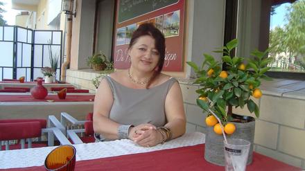 Violetta Rudat betreibt ein Restaurant mit abchasischen Spezialitäten in Halensee. Gern würde sie es einmal ihrer Schwester zeigen, die in Abchasien lebt.