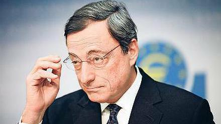 Das neue Jahr wird für die Banken hart, warnt EZB-Chef Mario Draghi.