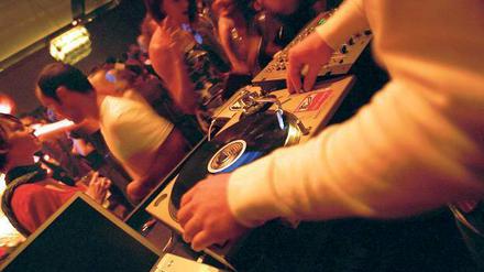Spielstunde. Silvester geht’s nicht nur an den DJ-Pulten rund.