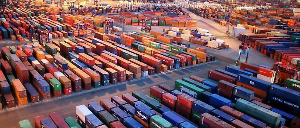 Deutschland ist Exportweltmeister. Wenn die Einnahmen aus dem Exportgeschäft sinken, leidet die gesamte Wirtschaft darunter.