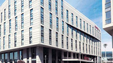 Mit Gleisanschluss. So soll das neue Hotel einmal aussehen. Simulation: promo