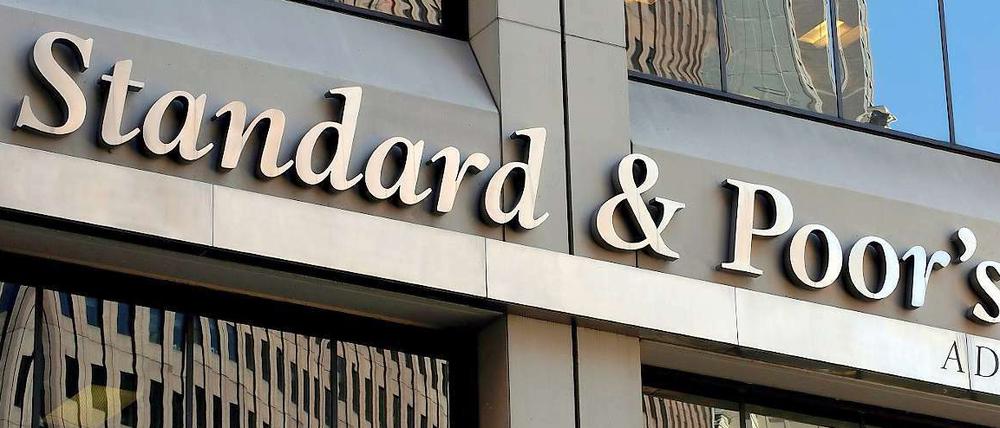 Der Ausblick für die Kreditwürdigkeit für Deutschland ist nach Ansicht der Ratingagentur Standard &amp; Poor's negativ.