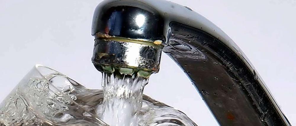 Das Wasser in Berlin ist zu teuer. Das hat das Bundeskartellamt mitgeteilt. 
