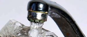 Das Wasser in Berlin ist zu teuer. Das hat das Bundeskartellamt mitgeteilt. 