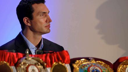 Kein WM-Kampf in Düsseldorf. Wladimir Klitschko muss wegen einer Nieren-OP passen.