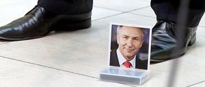Immer im Bild: Klaus Wowereit wird nach einer rot-roten nun eine rot-schwarze Regierung führen.