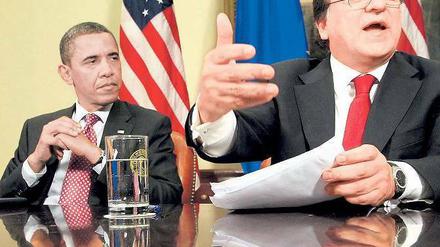 Krisentreffen. US-Präsident Barack Obama lauscht den Ausführungen von EU-Kommissionspräsident José Manuel Barroso.