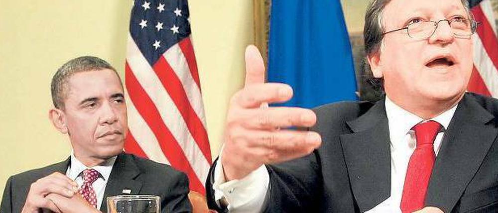 Krisentreffen. US-Präsident Barack Obama lauscht den Ausführungen von EU-Kommissionspräsident José Manuel Barroso.