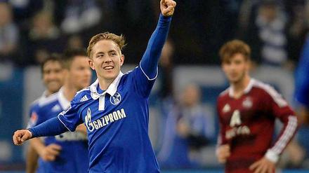 Lewis Holtby sorgte mit seinem dritten Saisontor für den 4:0-Endstand.