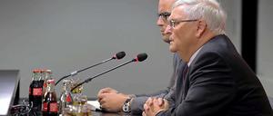 DFB-Präsident Theo Zwanziger stand den Journalisten nach den Geschehnissen um Schiedsrichter Babak Rafati Rede und Antwort.