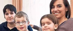 Familienkonferenz. Katharina Saalfrank (rechts) bei der Arbeit.