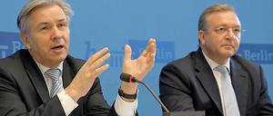 Klaus Wowereit mit seinem Koalitionspartner Frank Henkel.