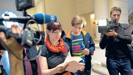Familientag. Piratin Graf mit Schwippschwager Graf Zahl (der Erste). Foto: AFP