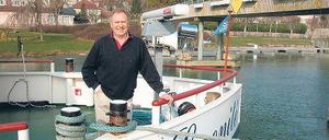 Eigner Georg Ebert hat sich sein Traumschiff selbst gebaut.