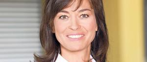 Bleiben Sie heiter, irgendwie. Maybrit Illner talkt seit zwölf Jahren im ZDF. 2004 erhielt die Moderatorin den Deutschen Fernsehpreis für die beste Informationssendung. Foto: ZDF