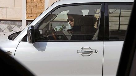 So wie Iman al-Nafjan aus Riad widersetzen sich immer mehr Frauen der Unterdrückung in Saudi-Arabien - indem sie sich ans Steuer setzen.
