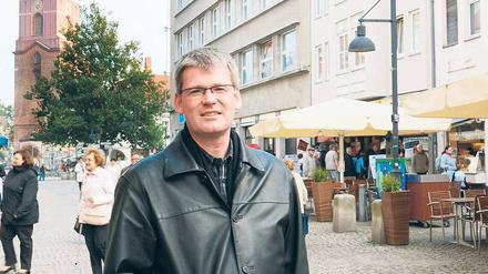 Neuling: Helmut Kleebank (SPD) ist Quereinsteiger ohne Politikerfahrung - und will Spandau regieren. 
