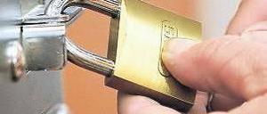 Unter Verschluss. Wer seine Ersparnisse Banken, Sparkassen oder Volksbanken anvertraut, ist über mehrere Einlagensicherungssysteme geschützt. Foto: p-a/dpa