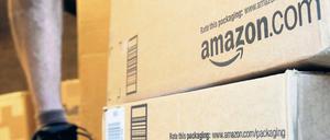 Vom Handel zur Hardware. Das weltgrößte Internetkaufhaus Amazon will mit Ergänzungsprodukten für das Kindle Geld verdienen. Foto: dapd