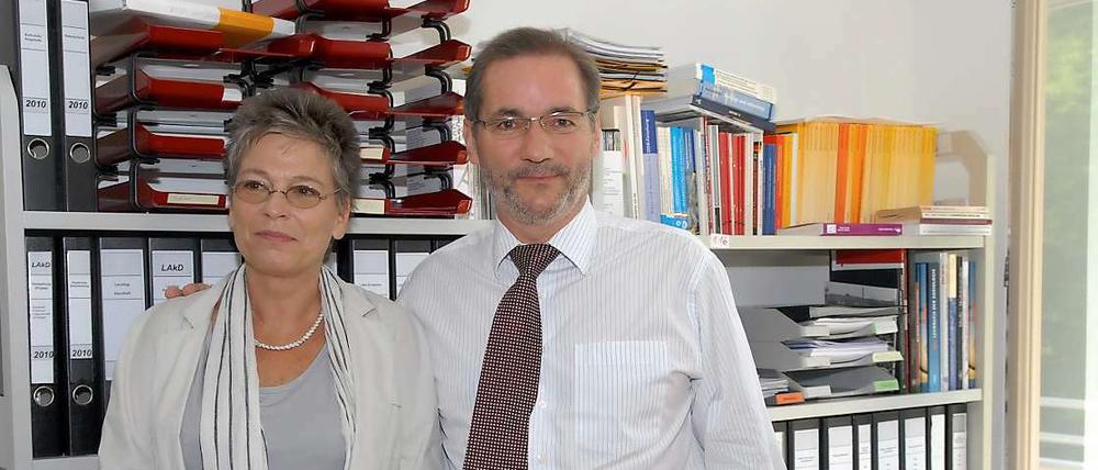Brandenburgs Ministerpräsident Matthias Platzeck mit der Diktaturbeauftragten Ulrike Poppe. 