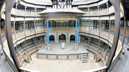 Ladenhüter. Das Globe Theatre aus dem Emmerich-Film „Anonymous“. Foto: dpa