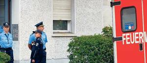 Alarmiert. Polizei und Feuerwehr am Unglücksort in Köpenick. Foto: dpa/Florian Schuh