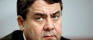 Hat er es gesagt - oder hat er nicht? Der SPD-Vorsitzende Sigmar Gabriel gerät in Erklärungsnot.