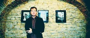 Stadt des Jetzt. Peter Tokofsky vor den Hollywood-Fotografien von Greg Bannan, die noch bis 27. August in der Galerie Imago Fotokunst ausgestellt sind (Linienstraße 145, Mitte. Do–Sa 14–18 Uhr, Eintritt frei). 